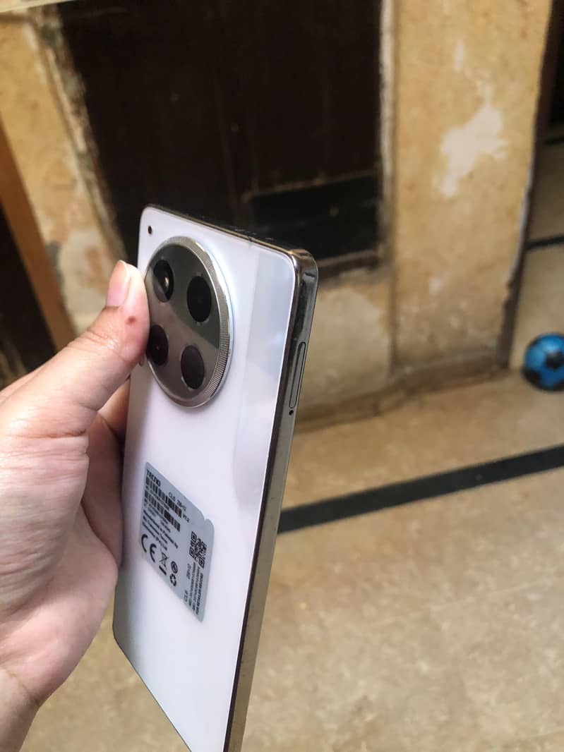 Tecno CAMON 30 3