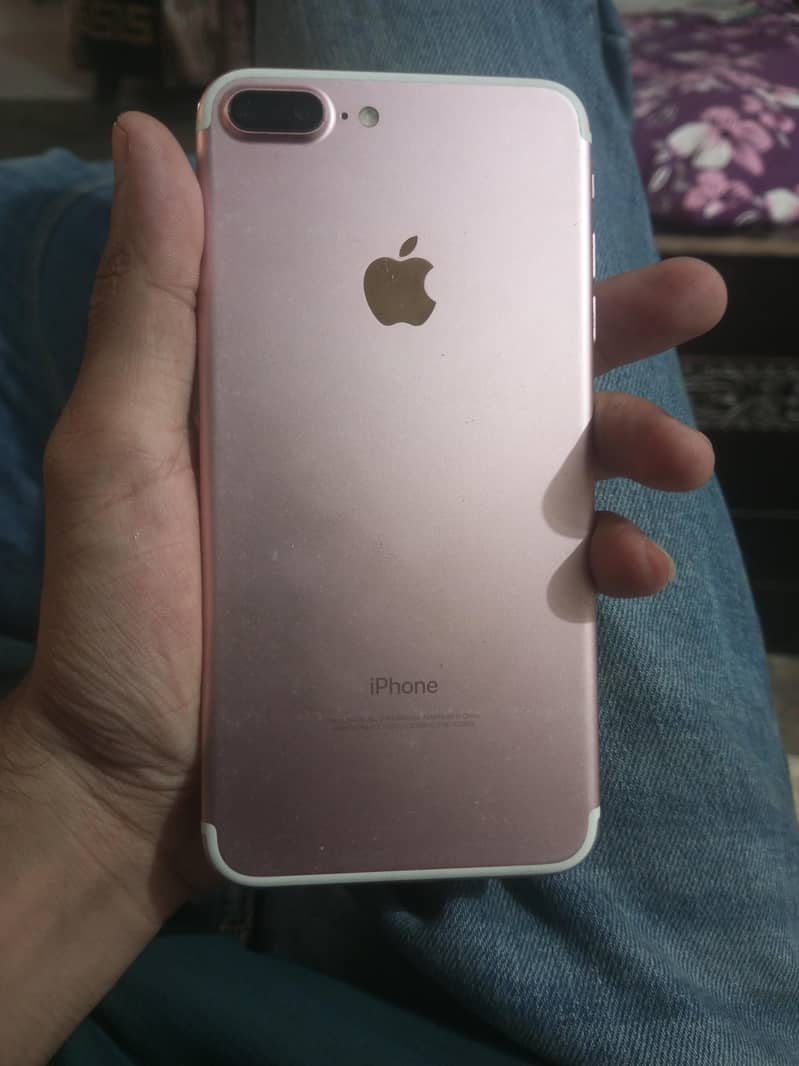 Apple iPhone 7 Plus 4