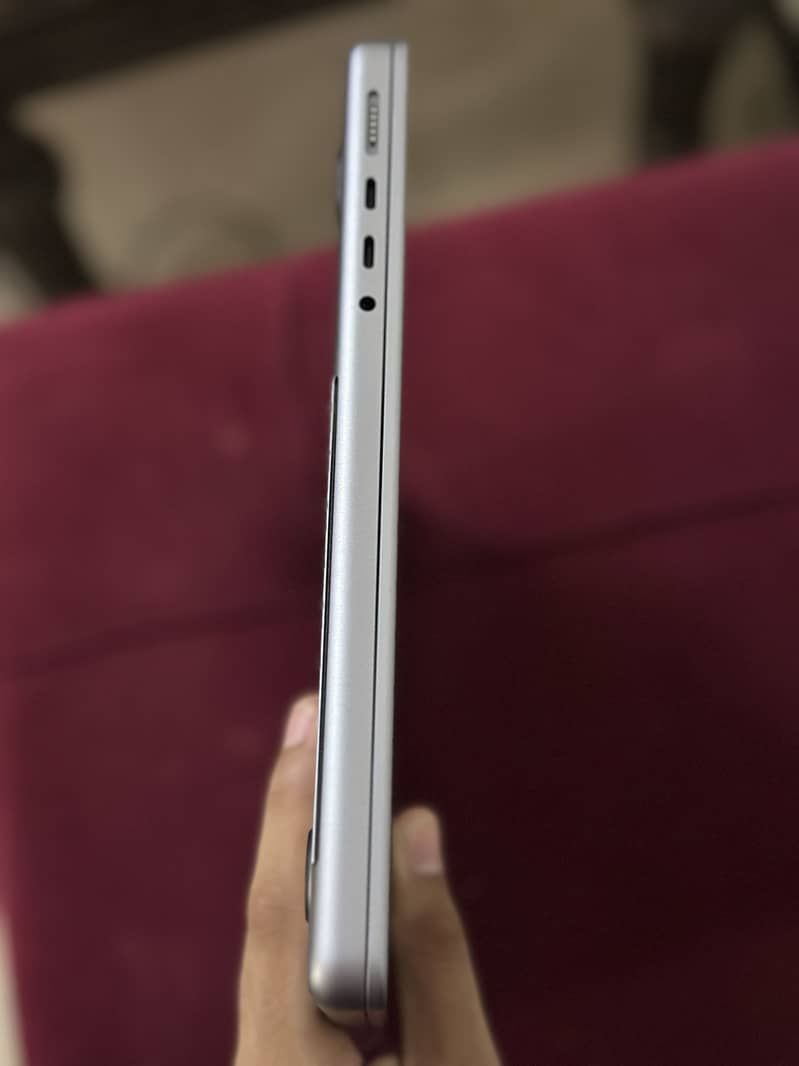 MacBook pro M3 chip 3