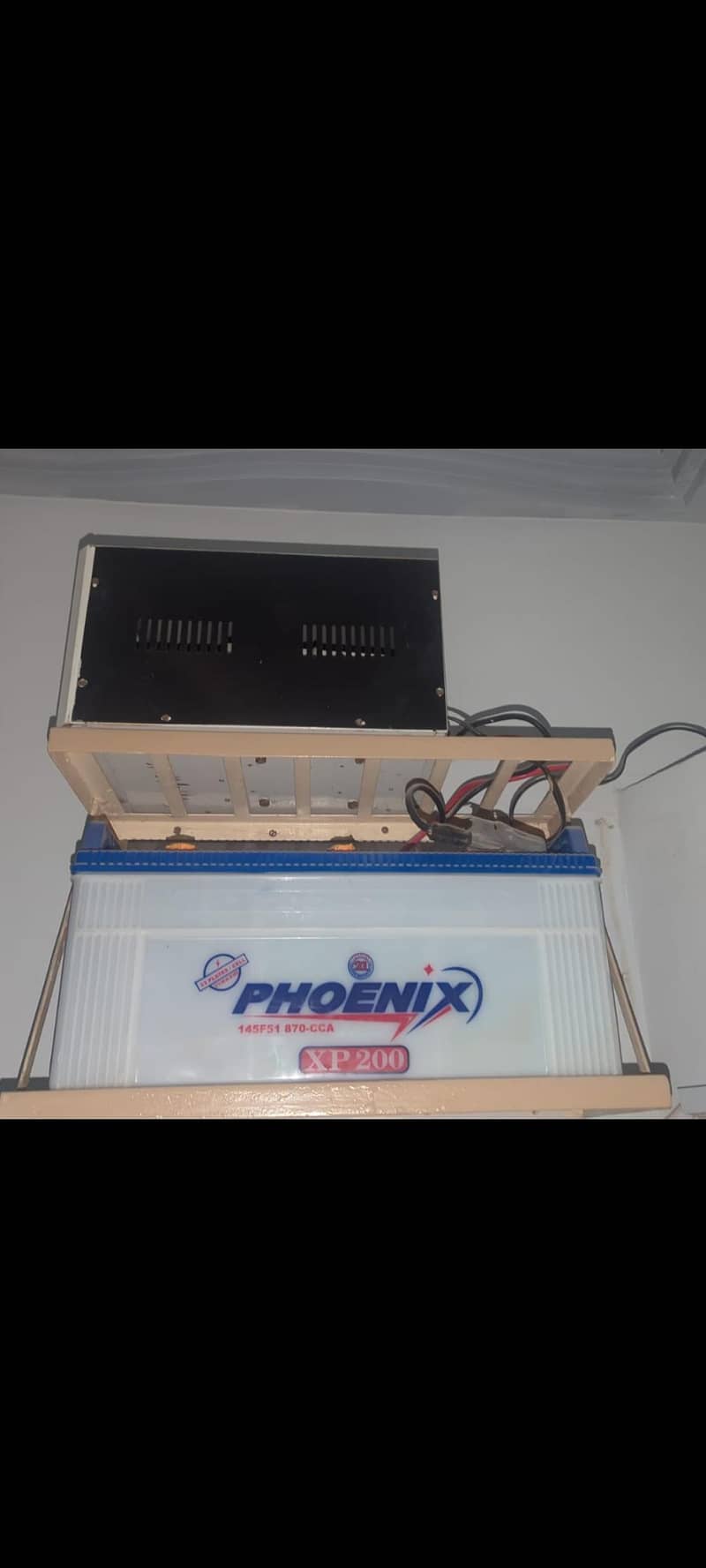 UPS + Battery 1