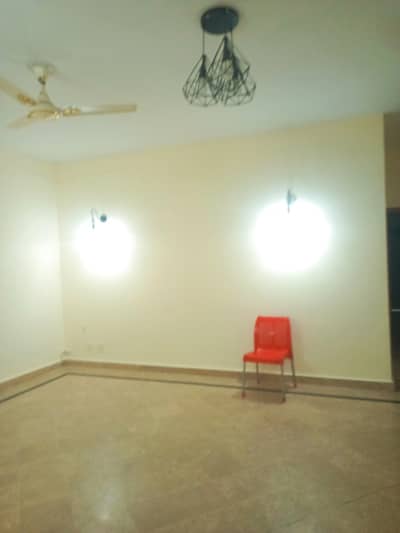 One Canal Ground 3 Bedroom Attach Washroom Demand 160000