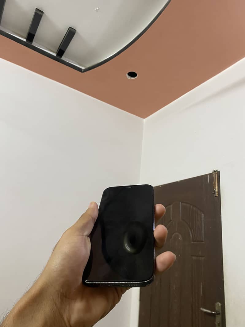 Apple iPhone 12 Pro 2
