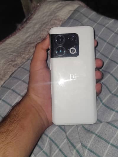 One Plus 10 Pro
