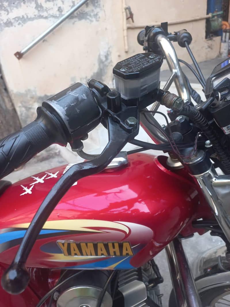 Yamaha 8