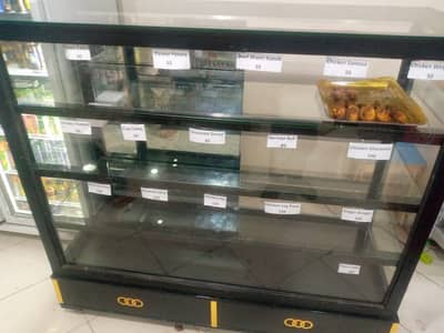 Showcase with 2 drawers