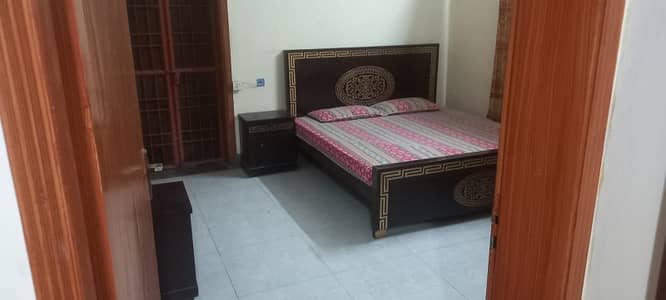 1 BEDROOM FOR RENT