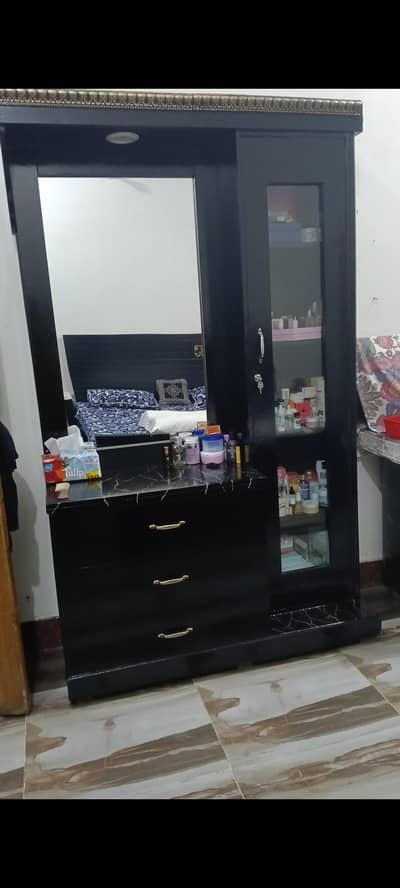 dressing table