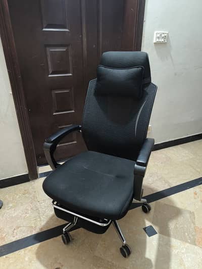 LUX Edge Office Study Chair - Excellent Condition