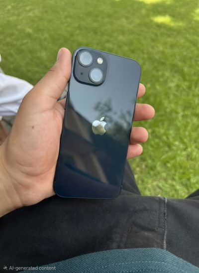 Apple iPhone 13