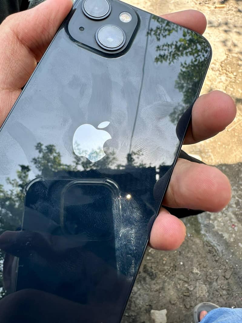 Apple iPhone 13 3