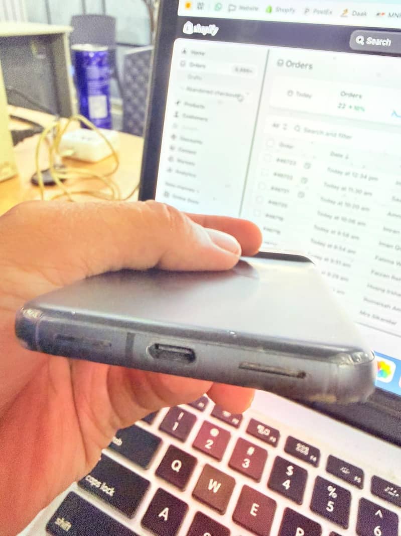 Google Pixel 8 1
