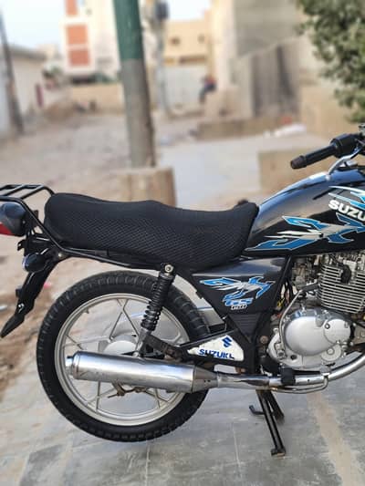 2018 Suzuki GS150 jisko chahiye rabta kre