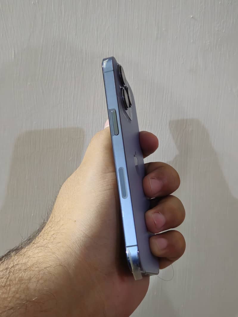 Apple iPhone 13 Pro 2