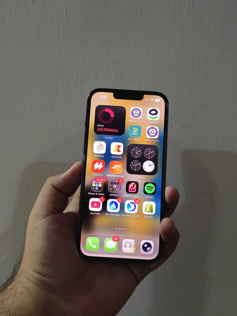 Apple iPhone 13 Pro 4
