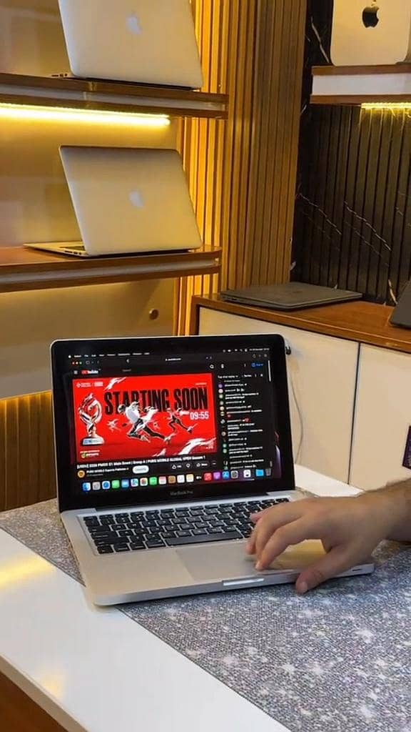 Apple MacBook 2012 | 8GB RAM / 128GB SSD | 5 Hours Battery | 4