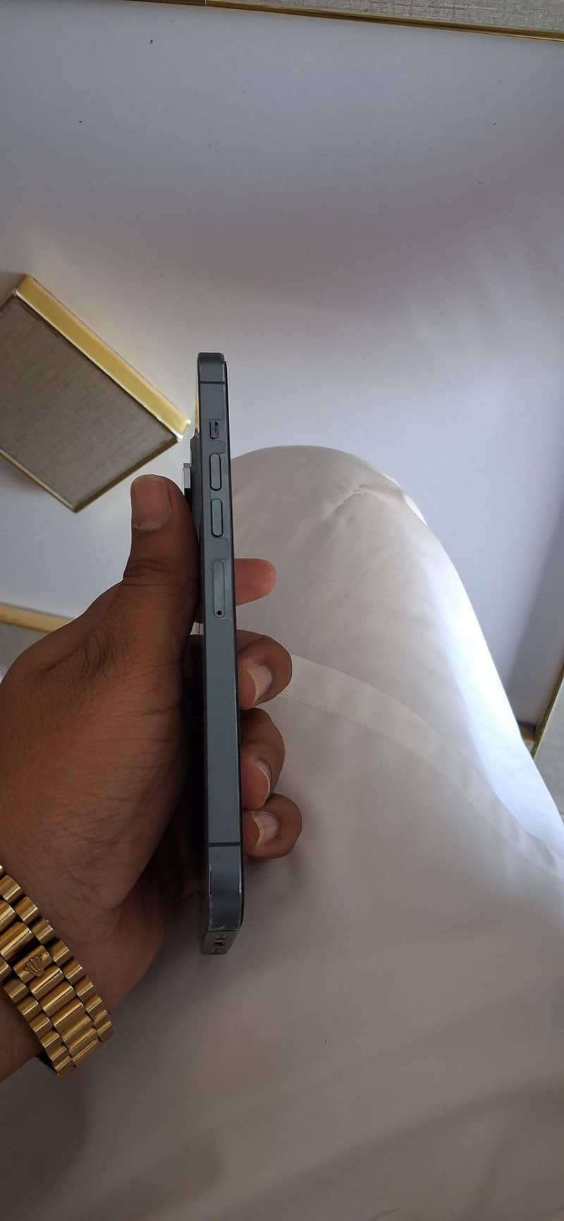 Apple iPhone 13 Pro Max 8
