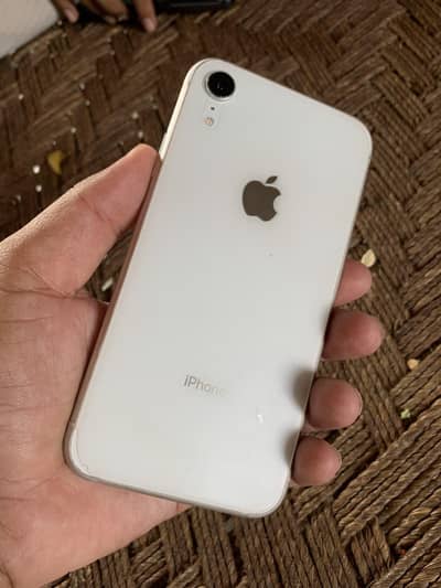 Apple iPhone XR