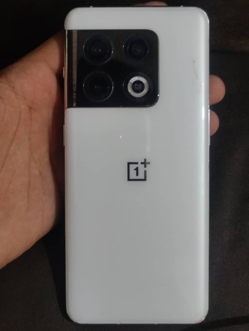 One Plus 10 Pro 1