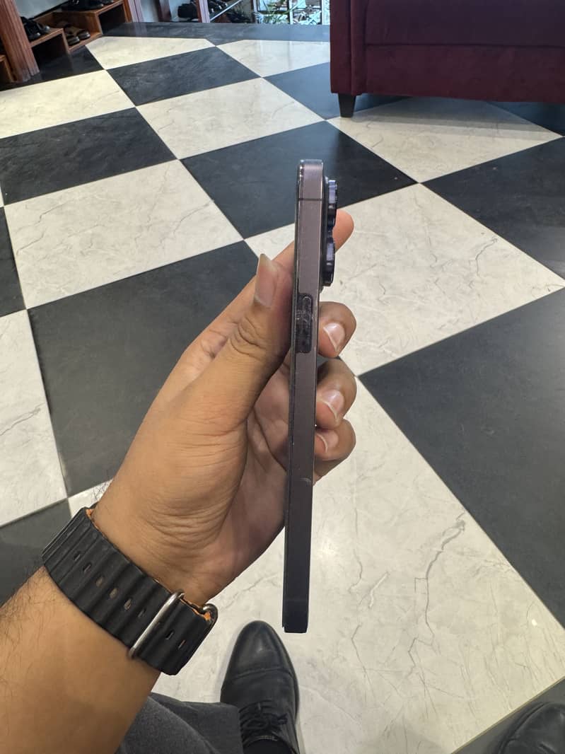 Apple iPhone 14 Pro Max 5