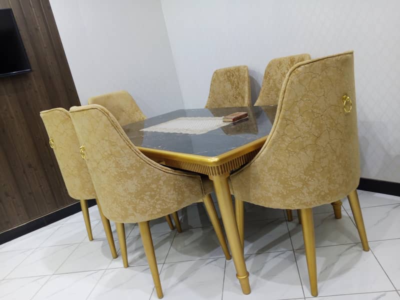 luxury dining table 2