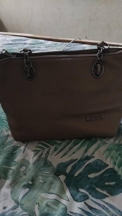hand bag
