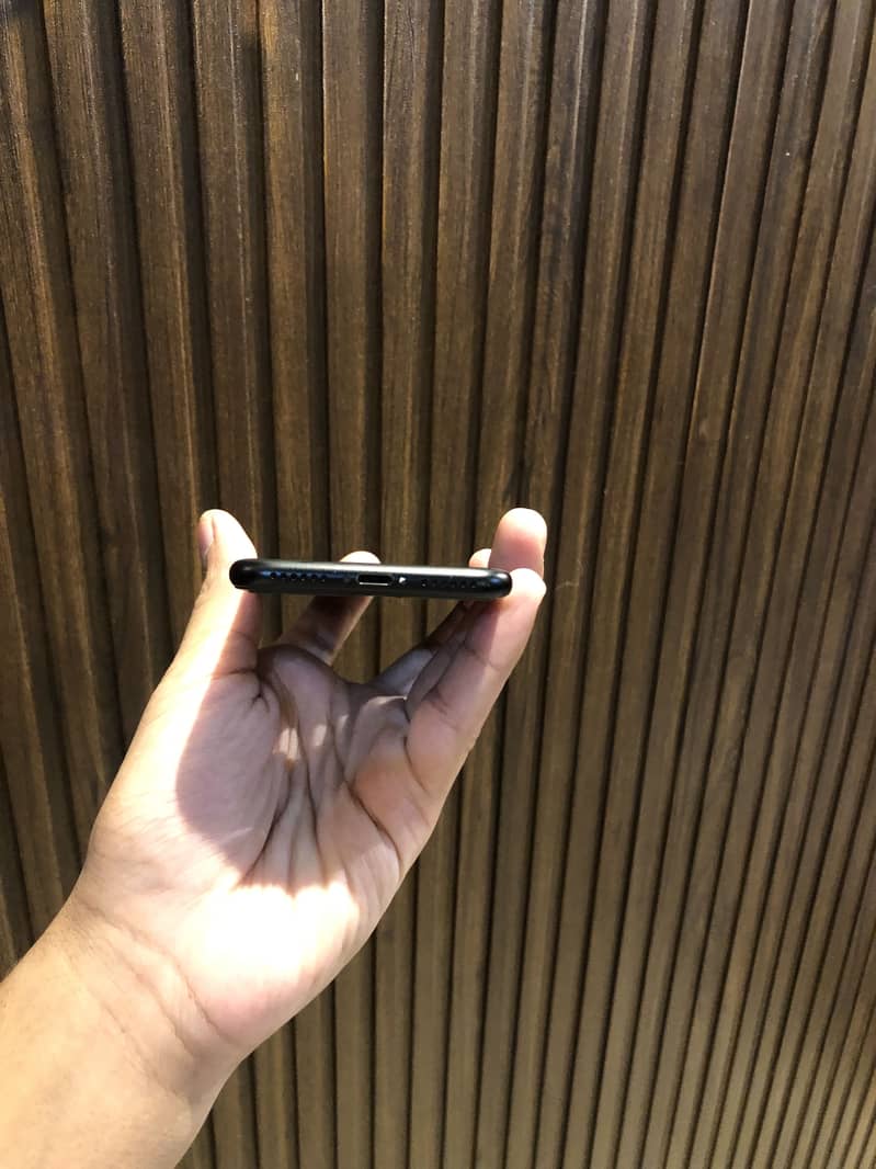 Apple iPhone SE 3