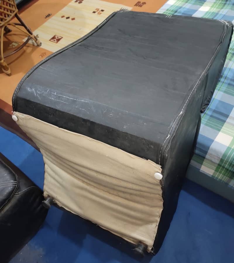 Two 1 seater sofas. 1