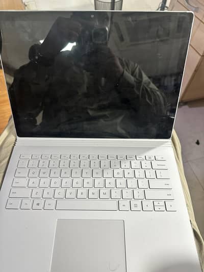 Microsoft Surface Book 2 – Core i5 | 8GB RAM | 512GB SSD