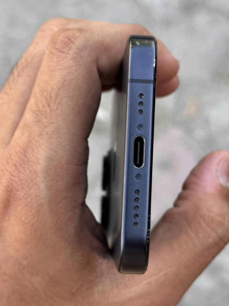 Apple iPhone 15 Pro 5