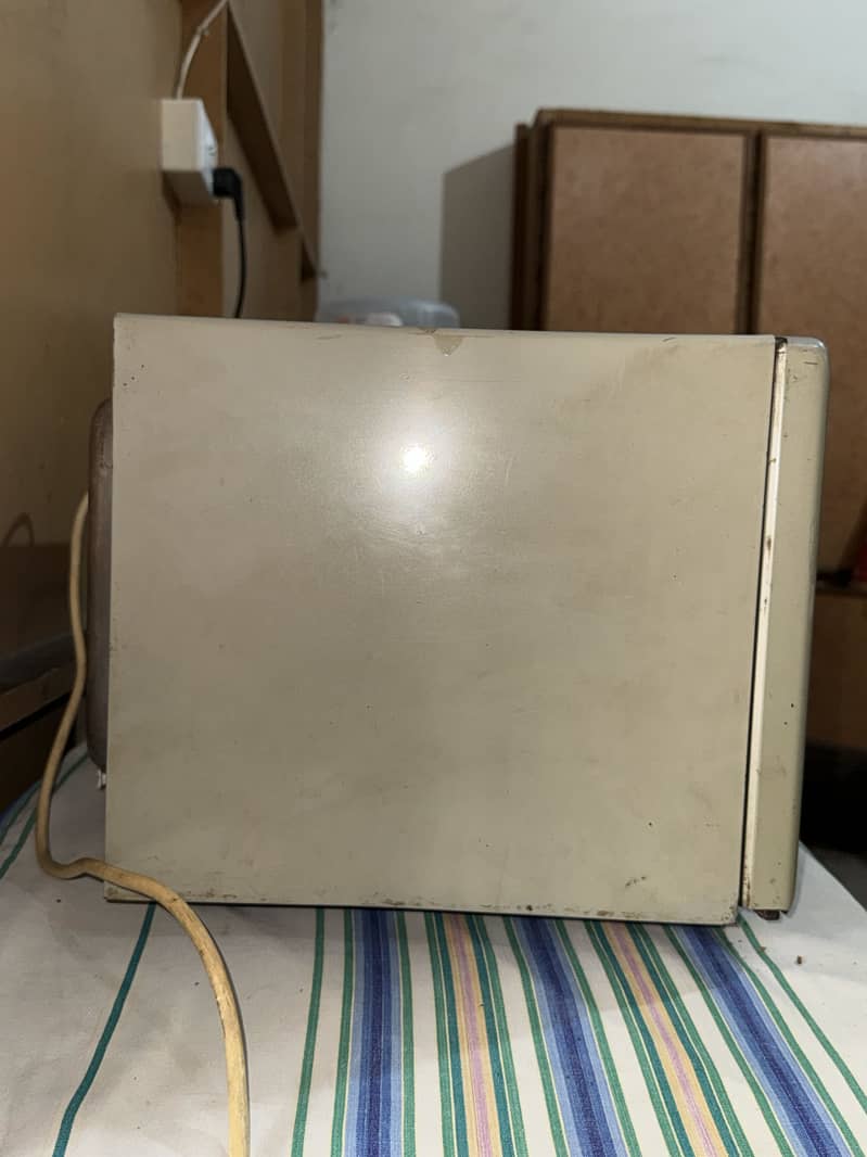 Microwave 4