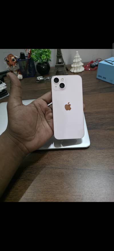 iphone 13  icloud Locked helo screen   ios 26.5  Condition 10/9.5