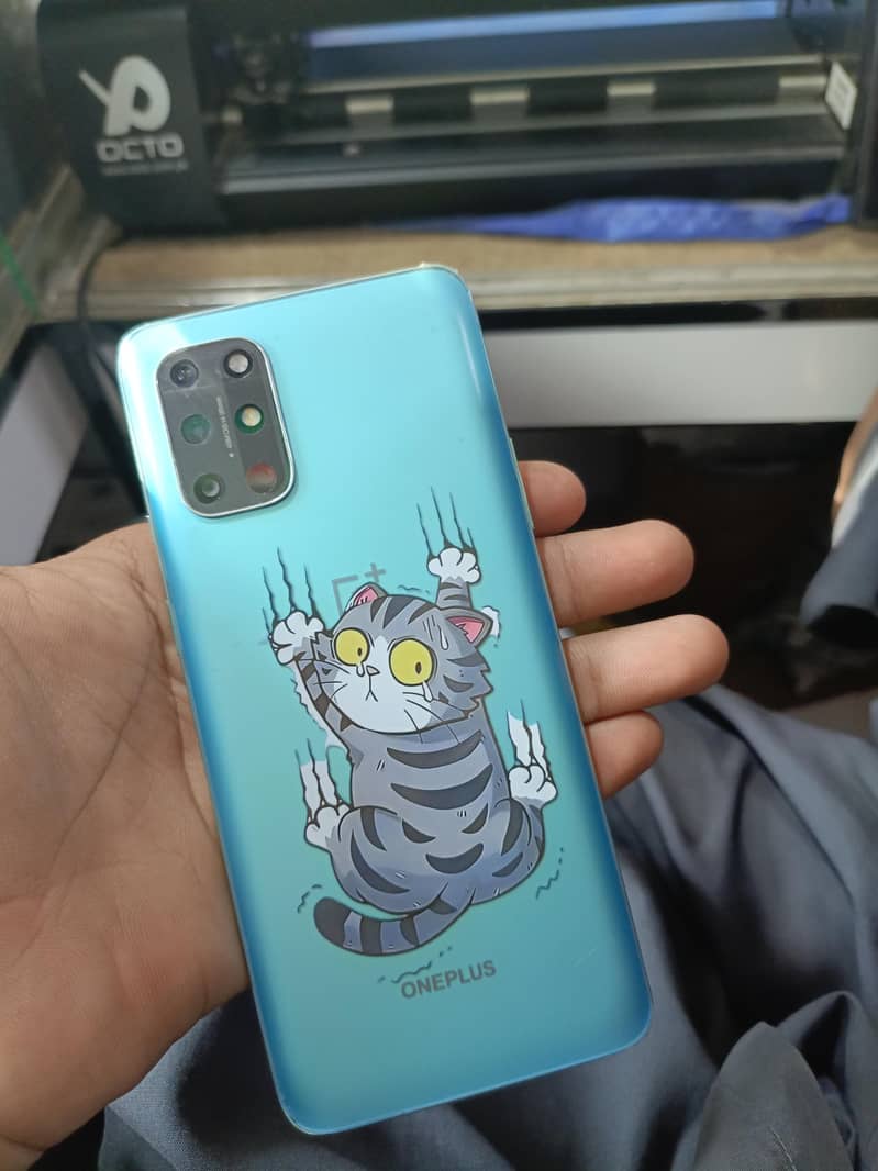 One Plus 8T 0