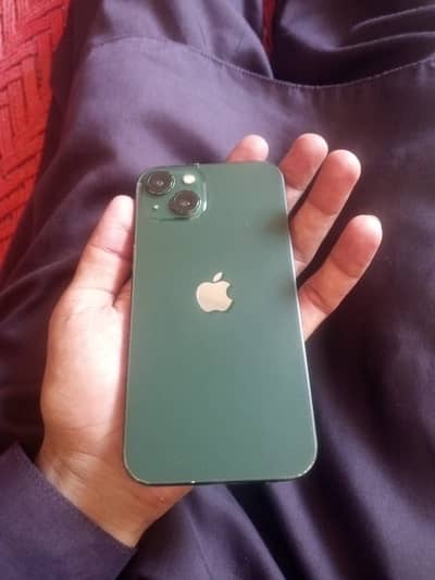 Apple iPhone 13