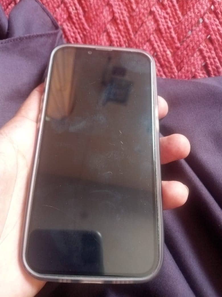 Apple iPhone 13 3