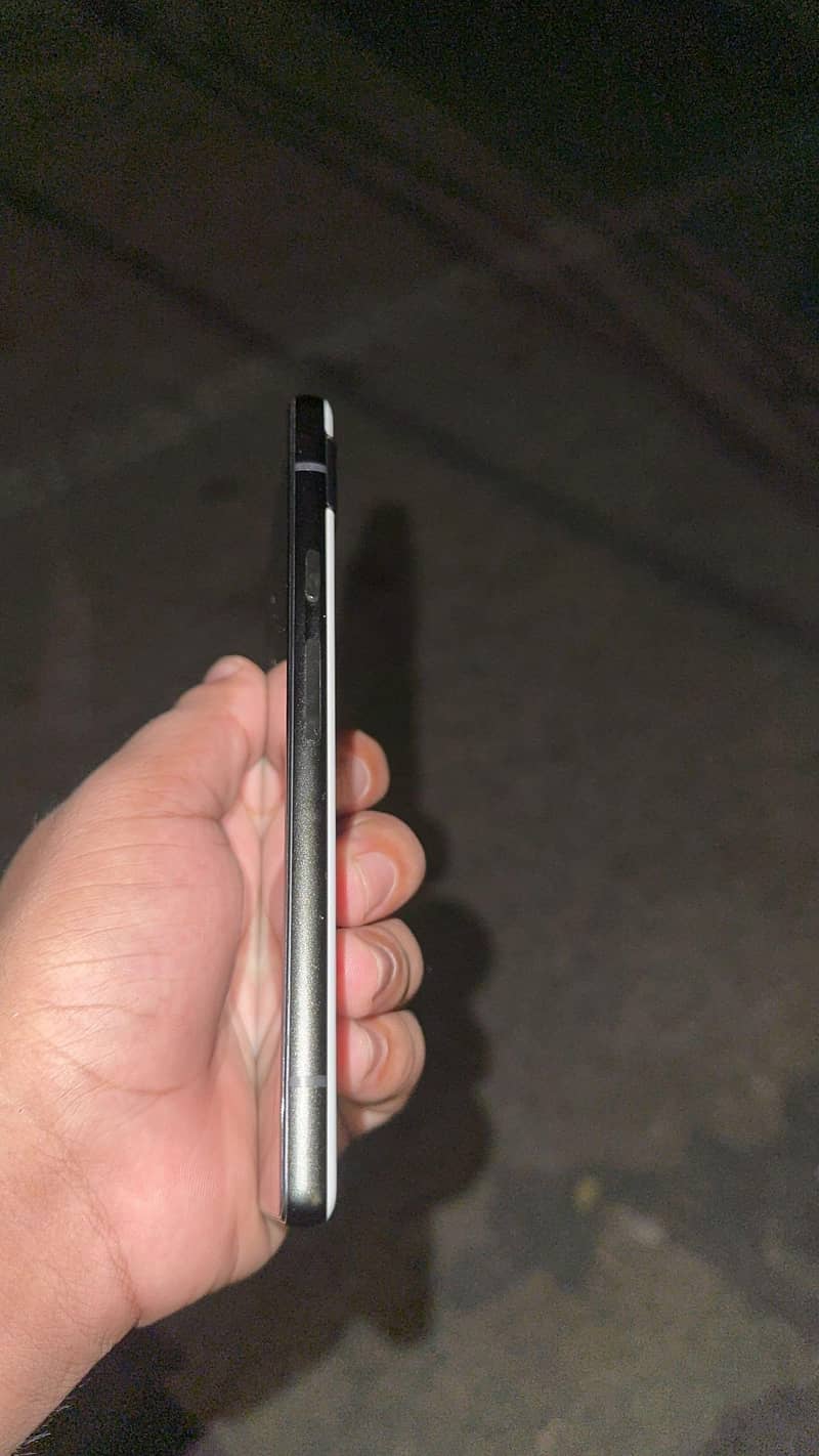 Google Pixel 6a 4