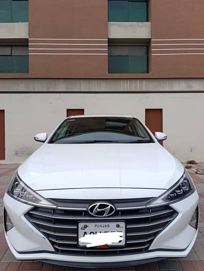 Hyundai Elantra 2024