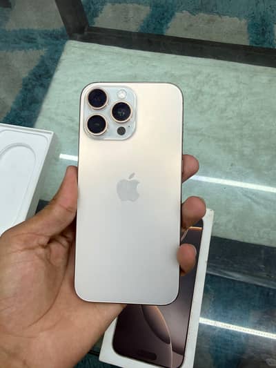 Apple iPhone 16 Pro Max
