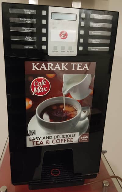 Café Max Pro Max 4400 Classic 4-Lane Vending Machine