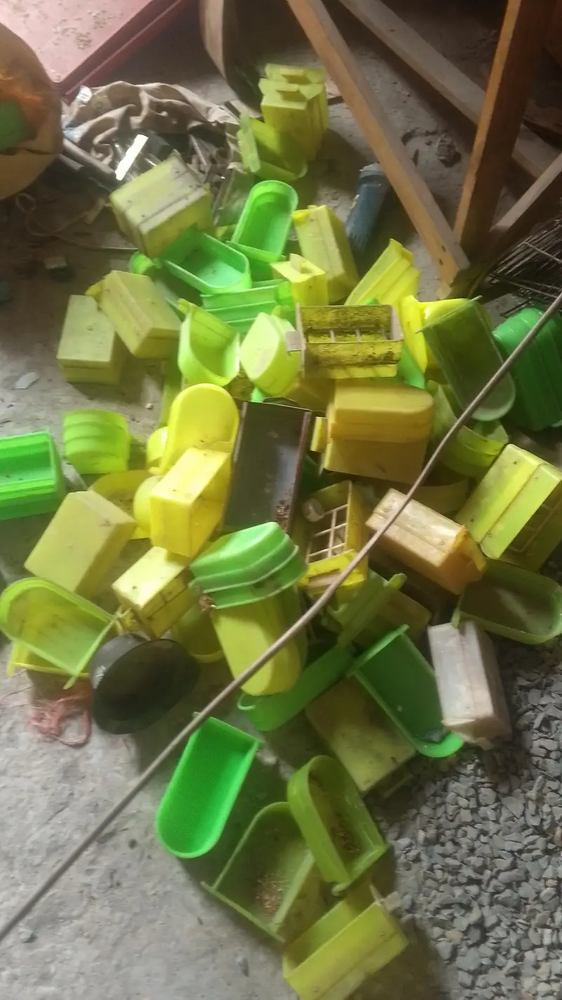 bilkul new pinjre Hain yah 24 hai chhote aur bade Hain aur iske sath — photo 10
