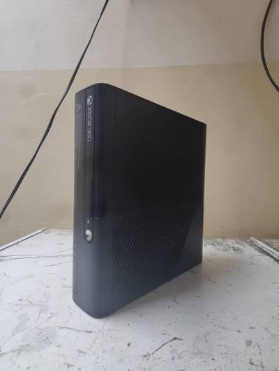 xbox 360  eslim