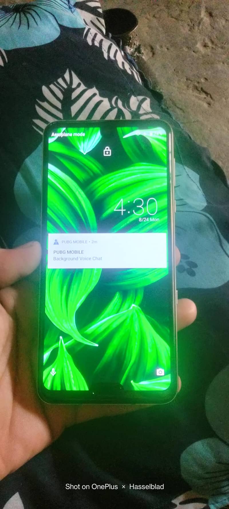 Sharp Aquos R3 4