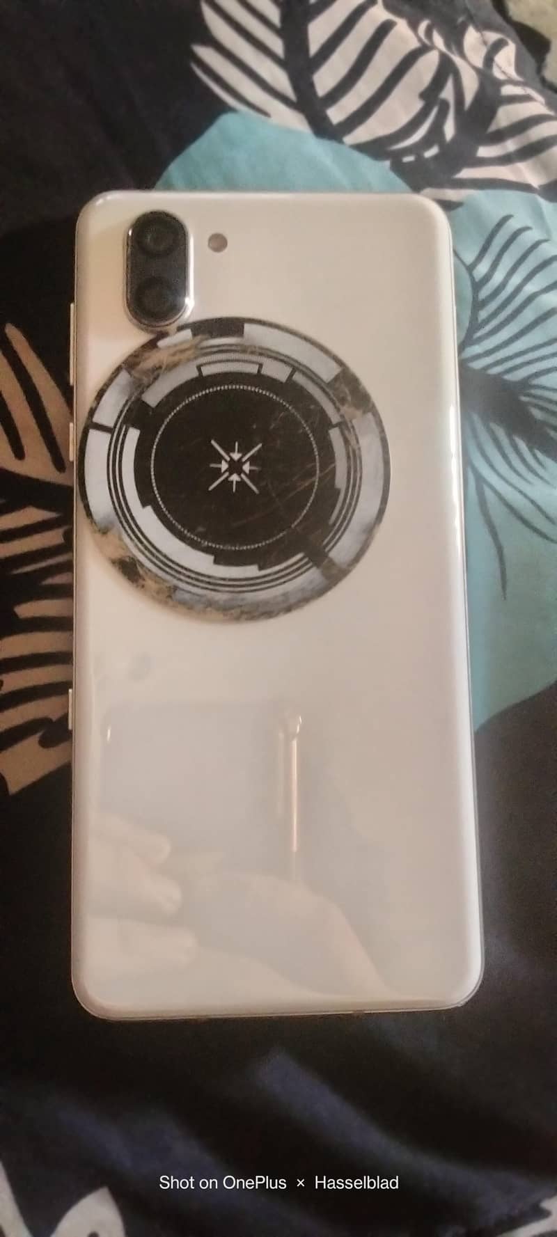 Sharp Aquos R3 6
