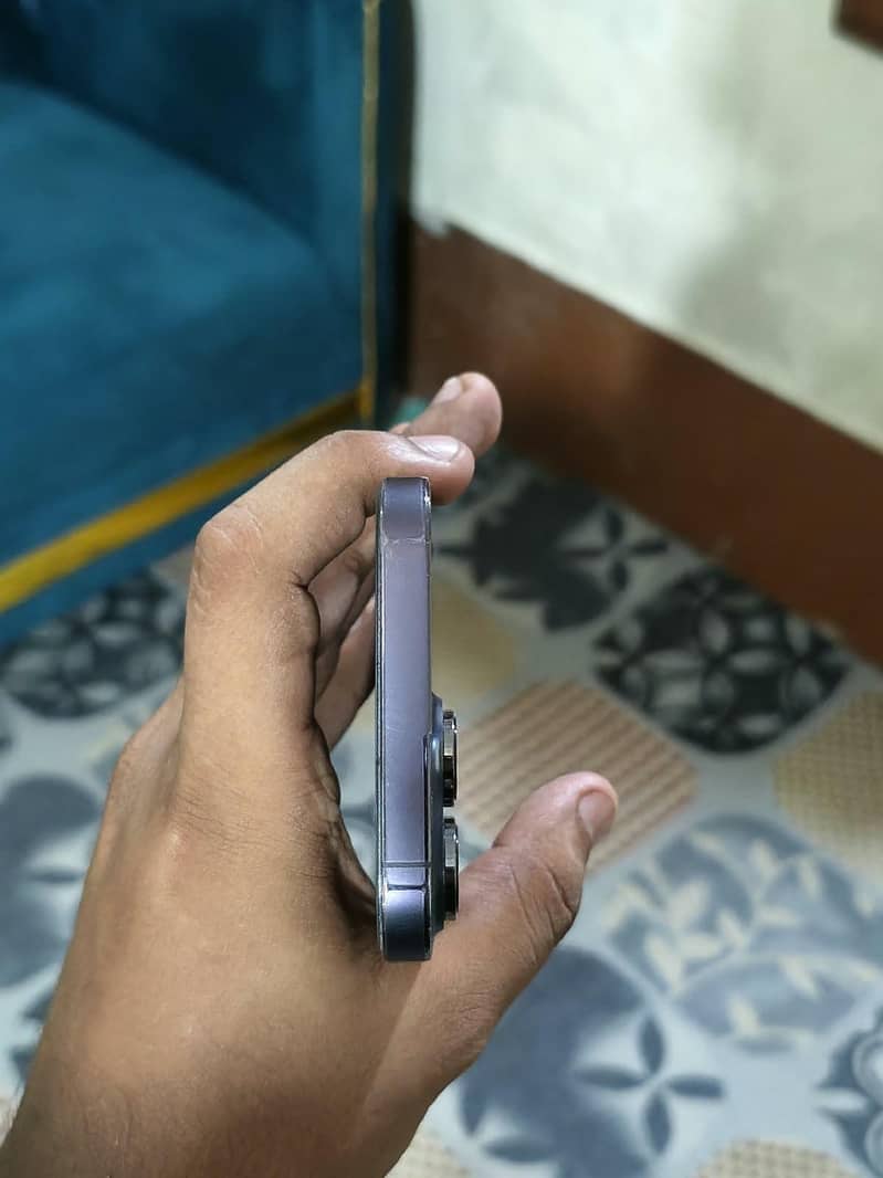 Apple iPhone 14 Pro Max 2