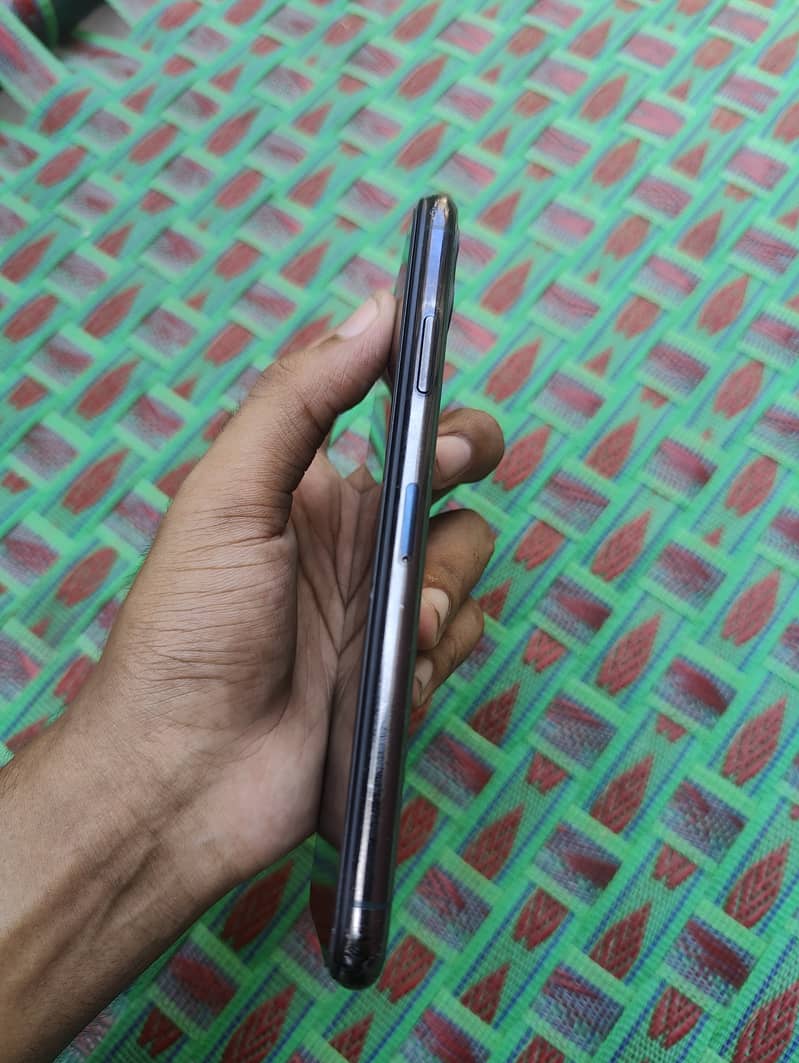 Apple iPhone 11 Pro Max 5