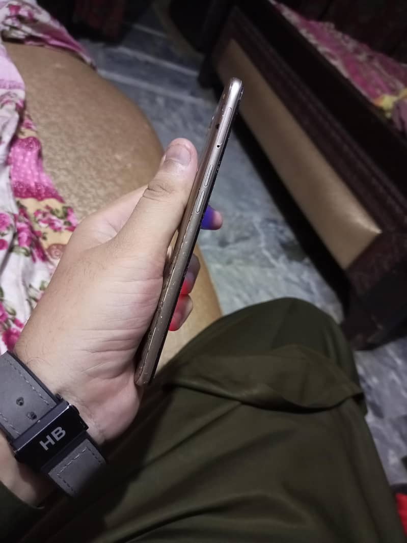 OPPO A5s 4