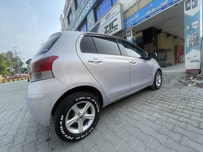 Toyota Vitz 2007