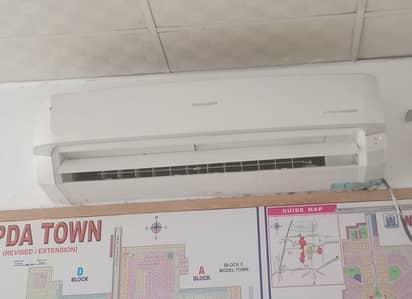 Almost New Sharp 1.5 ton inverter Ac for Sale
