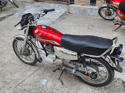 CG 125 Special Edition 2021 model Red color For Sale