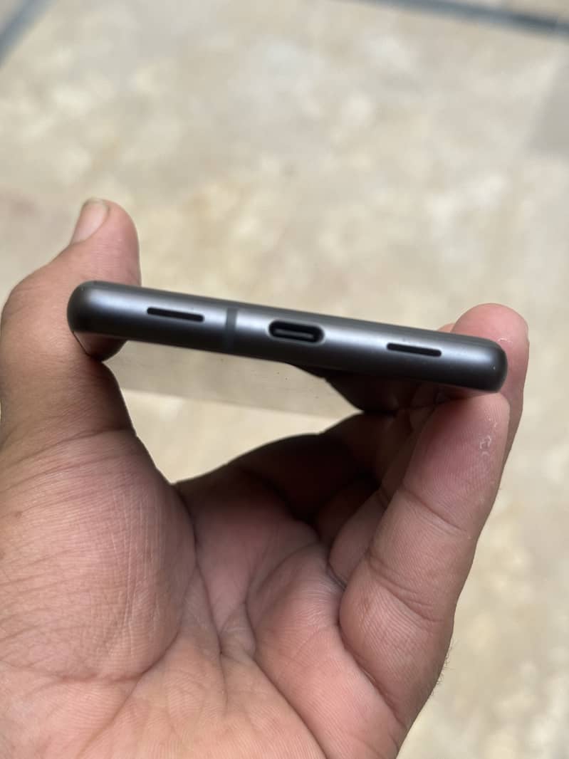 Google Pixel 7a 4