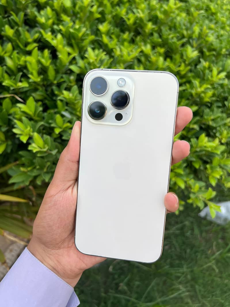 Apple iPhone 14 Pro Max 5